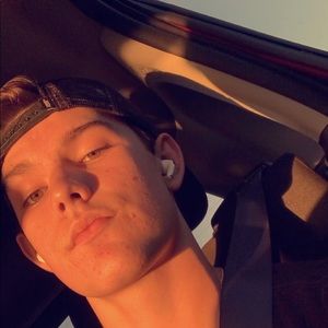 Meet your Posher, Jd